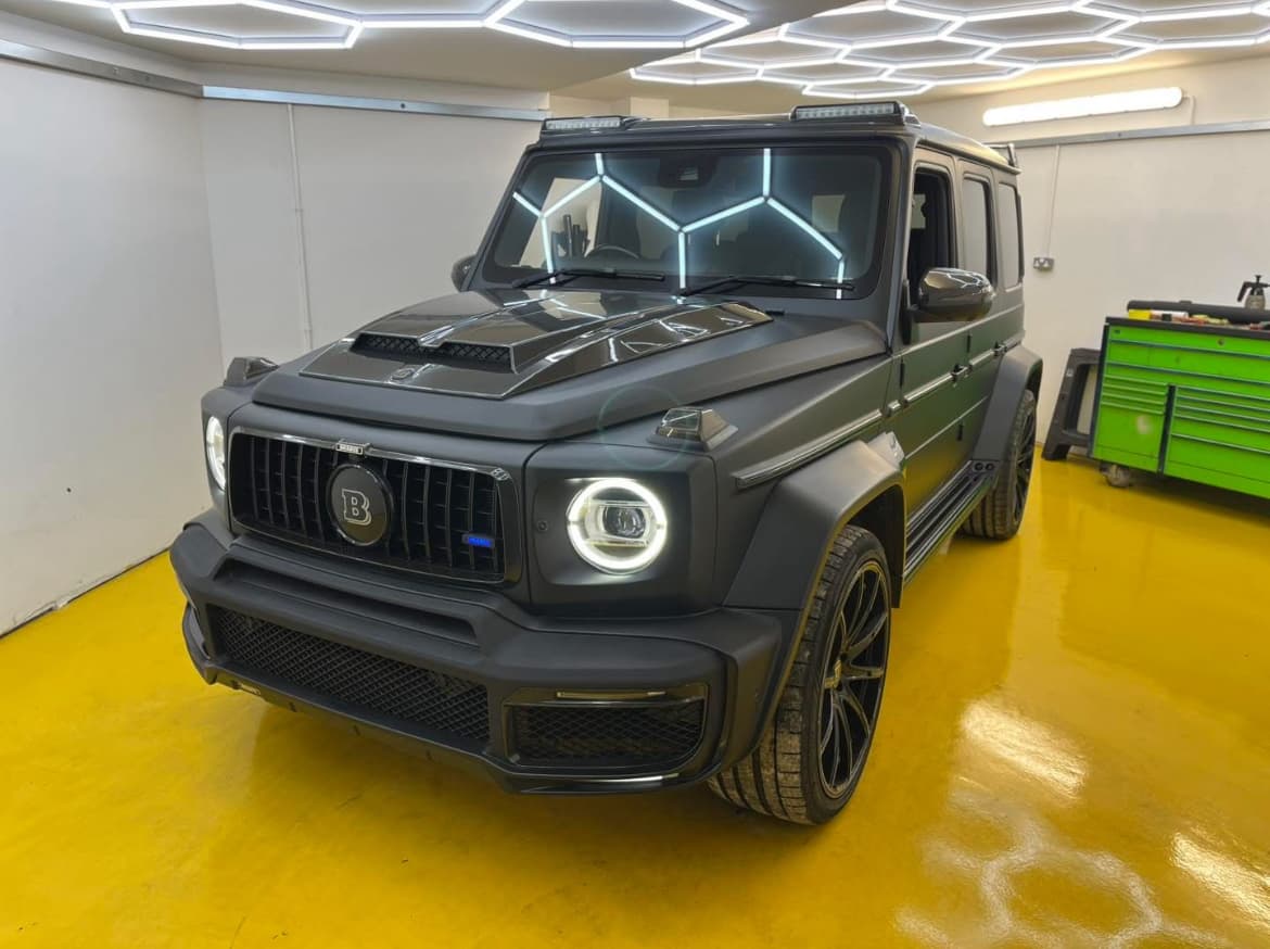 Car wrapping services