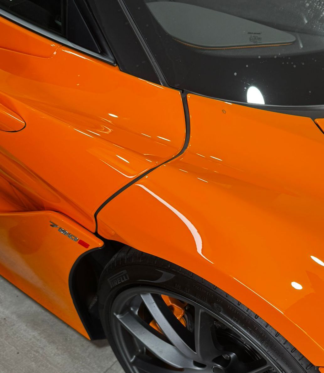 Car Dent Repair Manchester: Experts in pulling out dents background
