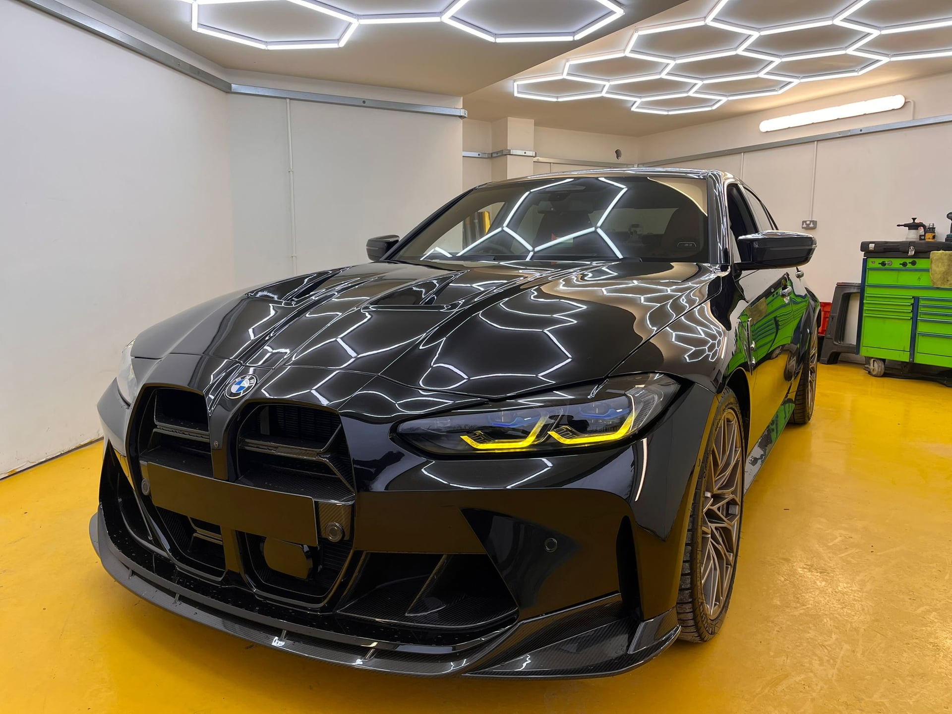 BMW Bodywork Repairs Manchester background